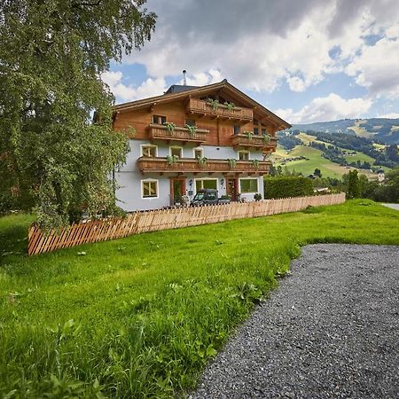 Sportpension Enzian Saalbach-Hinterglemm Eksteriør bilde